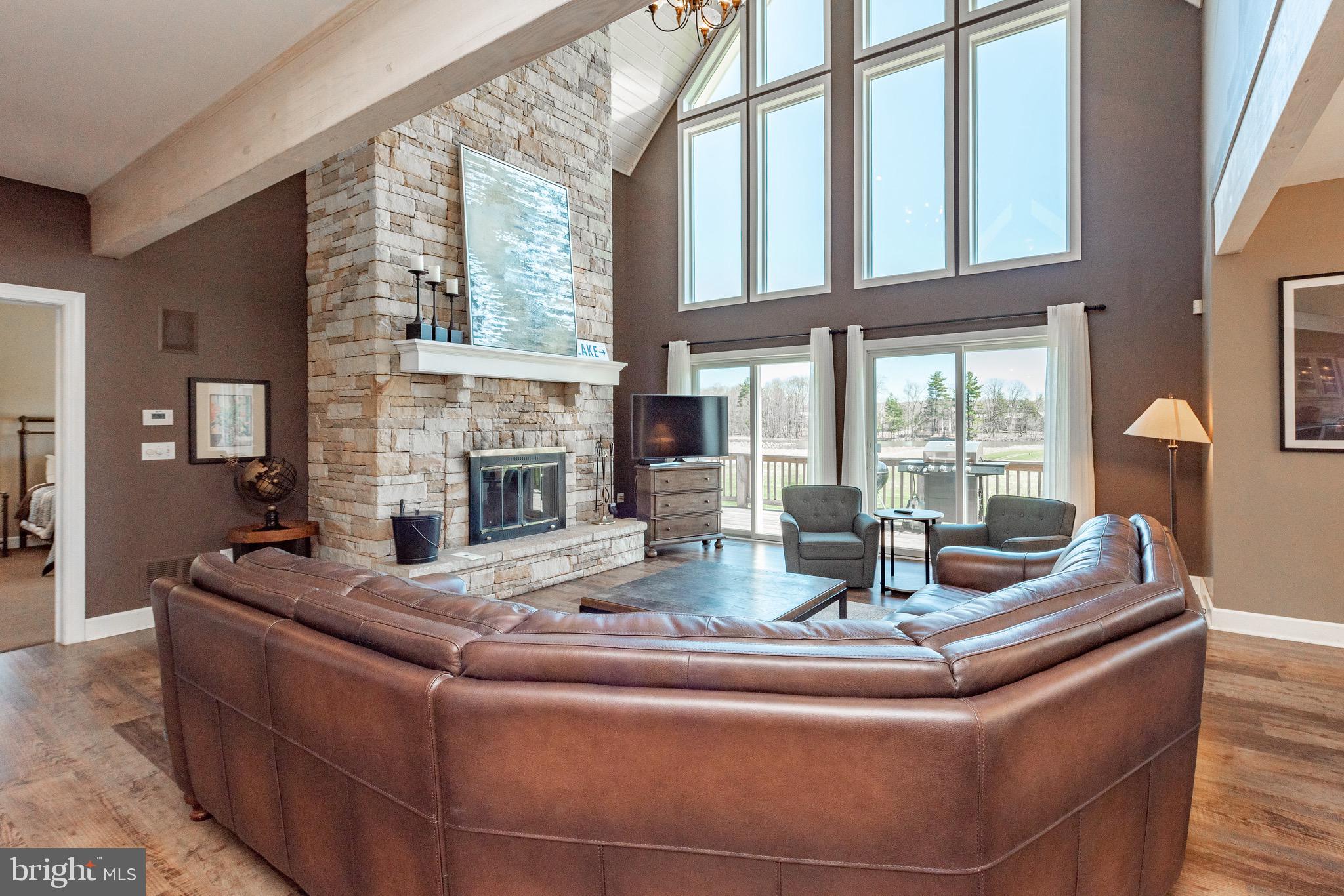 WATERFRONT GREENS - Residential