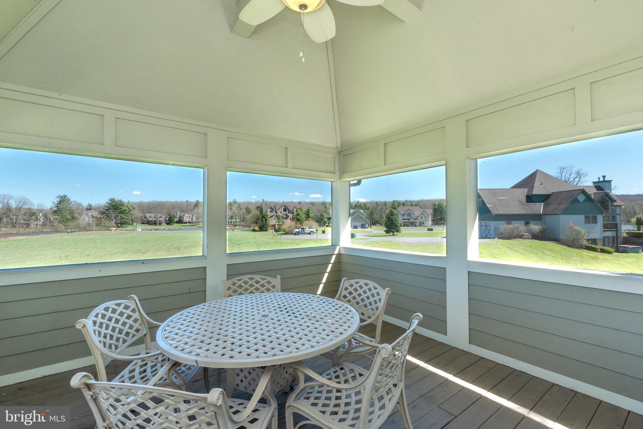 WATERFRONT GREENS - Residential