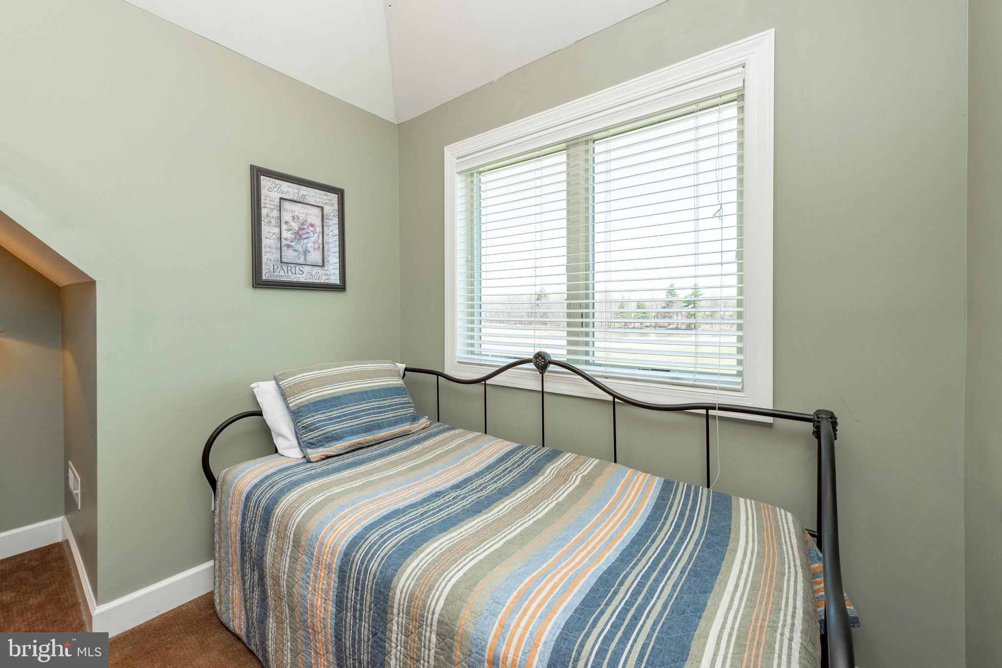 WATERFRONT GREENS - Residential