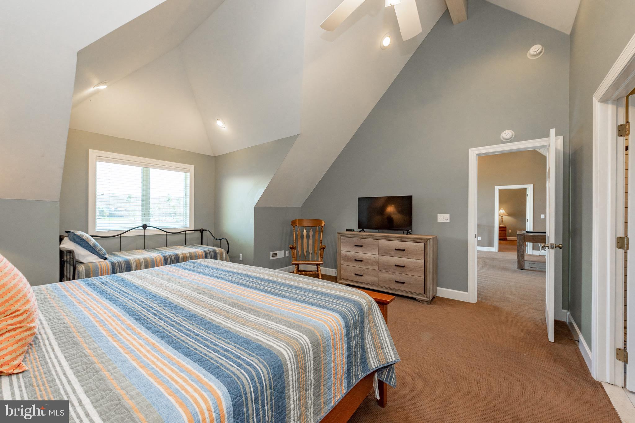 WATERFRONT GREENS - Residential