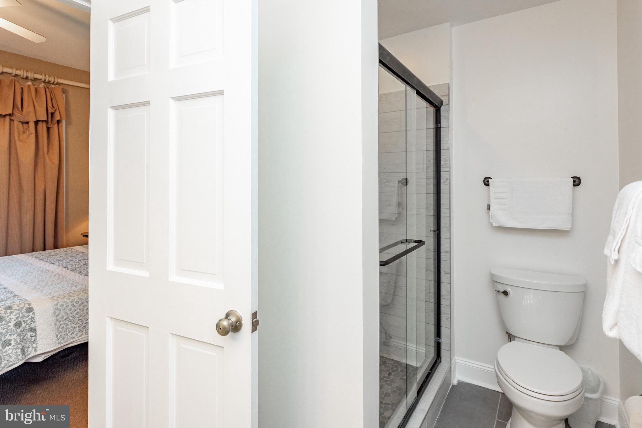 WATERFRONT GREENS - Residential