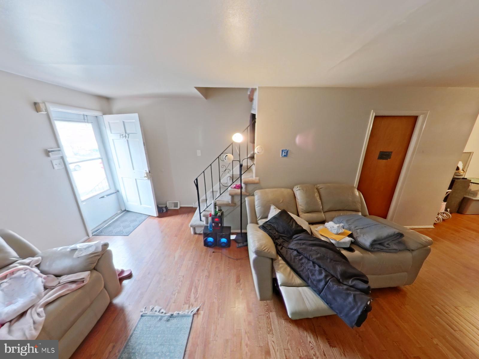 1547 RAINER ROAD