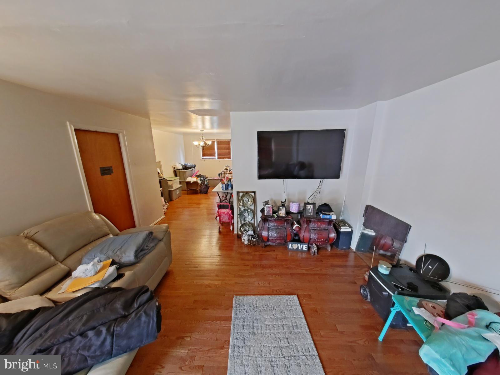 1547 RAINER ROAD