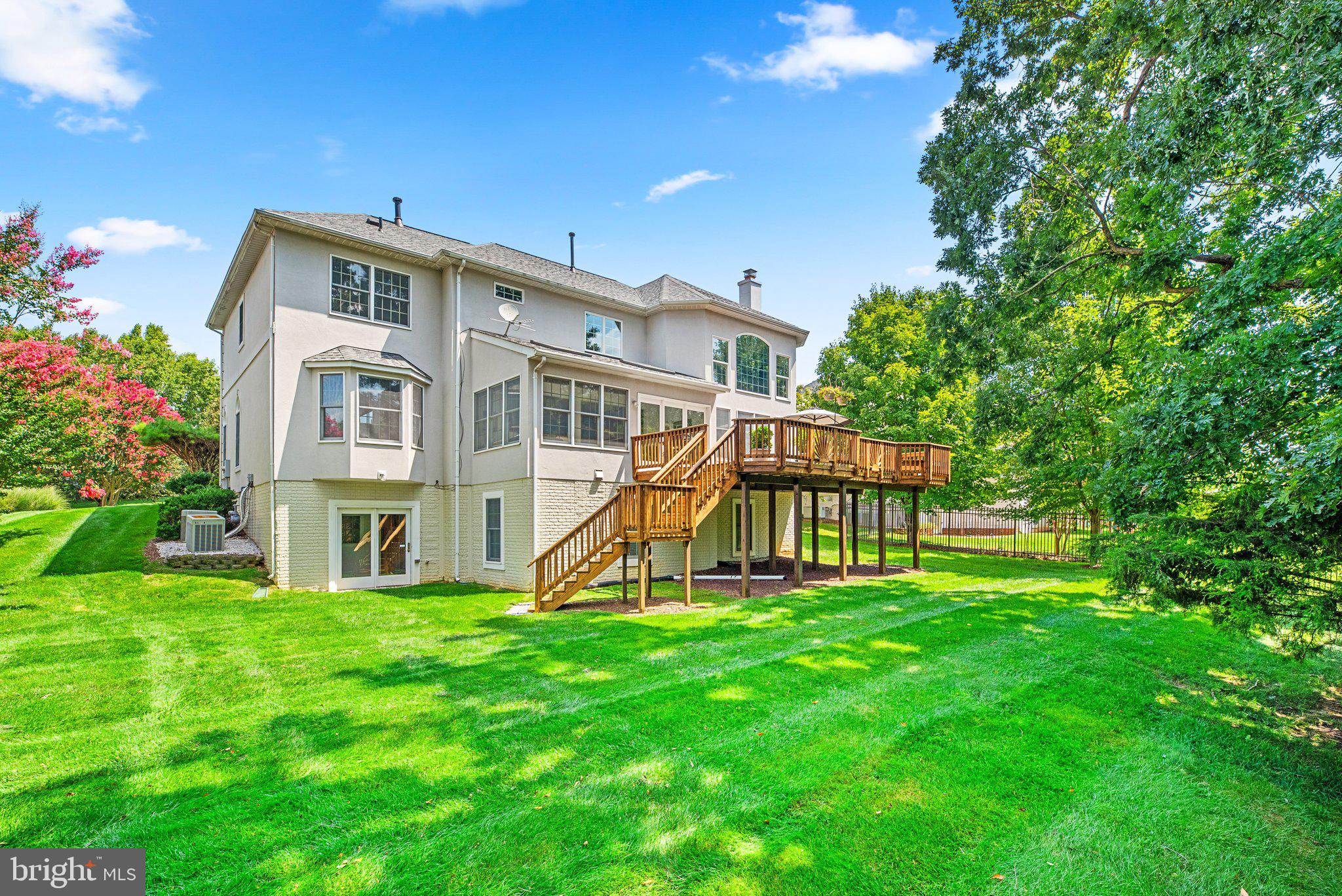 BROOKE MANOR - Residential