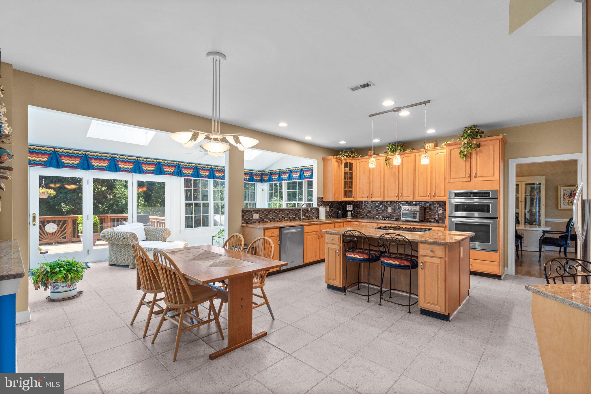 BROOKE MANOR - Residential