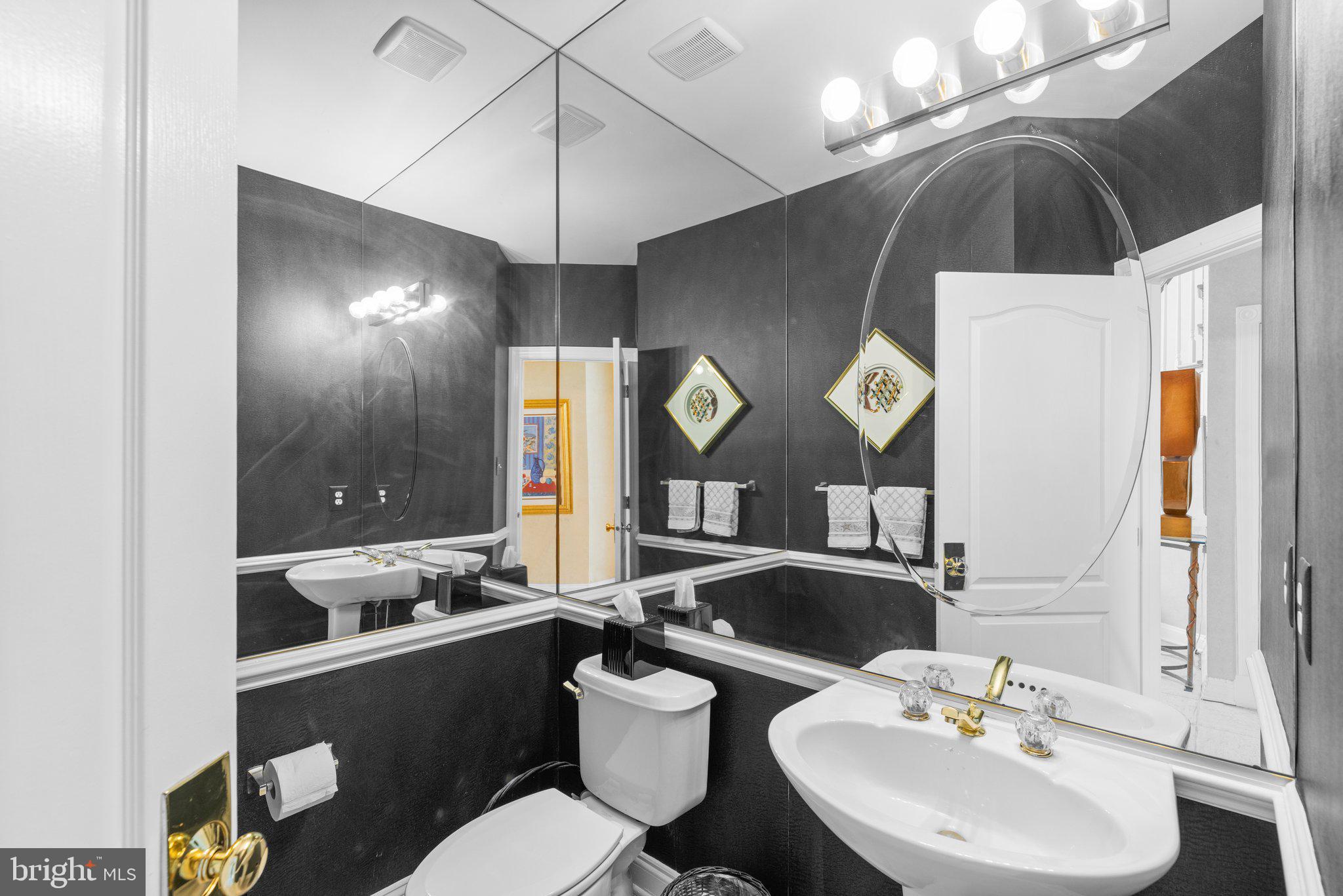 BROOKE MANOR - Residential