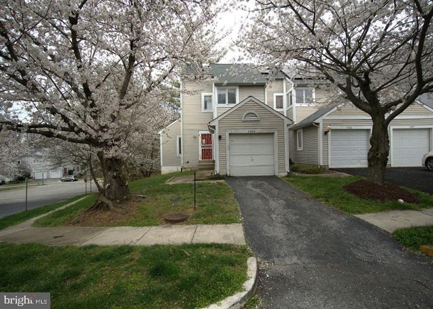 Built in 1988 and located in the Southview neighborhood, this attached townhome offers approximately 1592 finished square feet, three bedrooms, two full and one half bath, full basement, rear deck and attached one car. This home sits on an approximate 3016 sqft lot. Property is in need of some repairs.