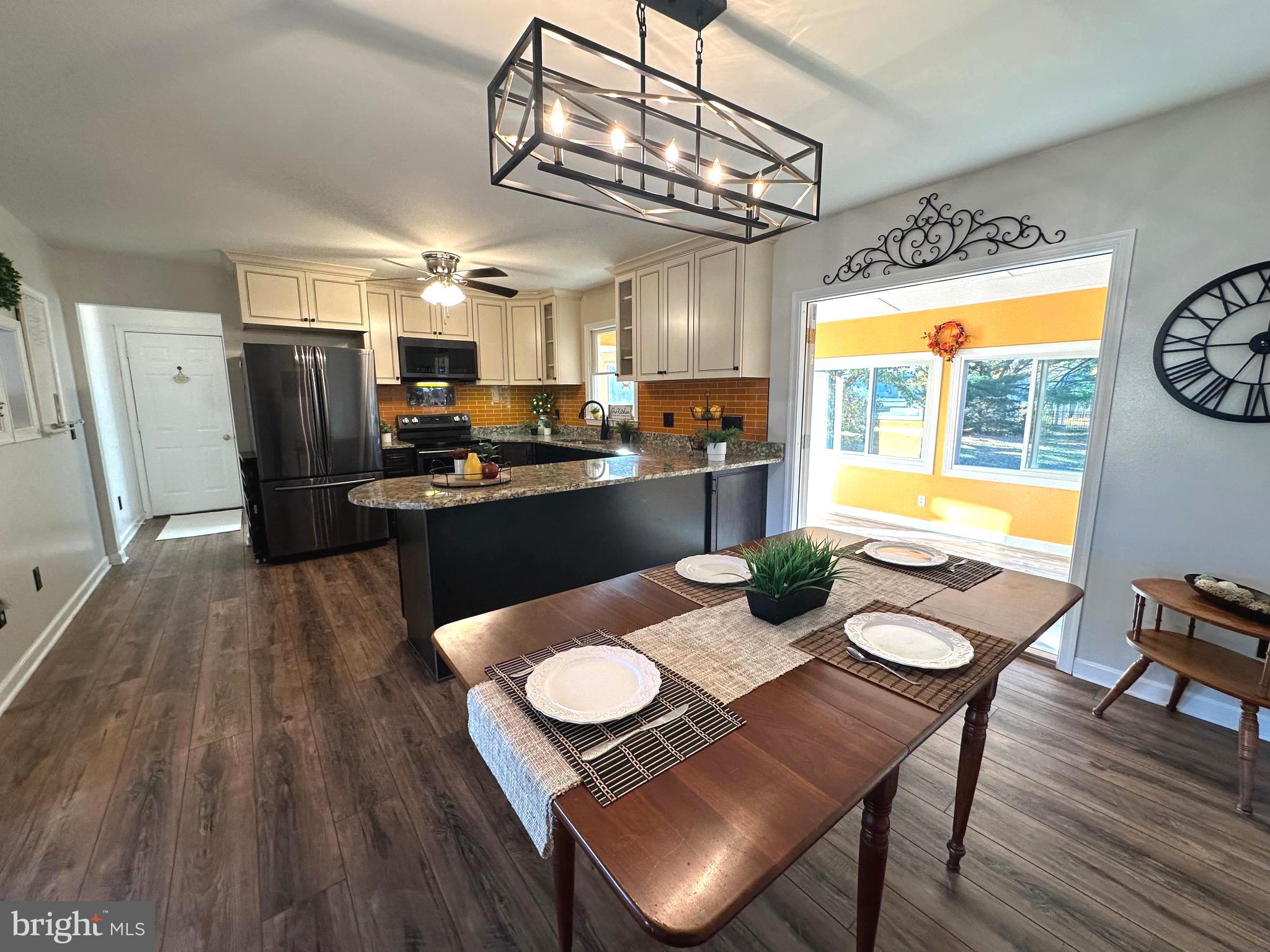 RED MILL FARMS - Residential