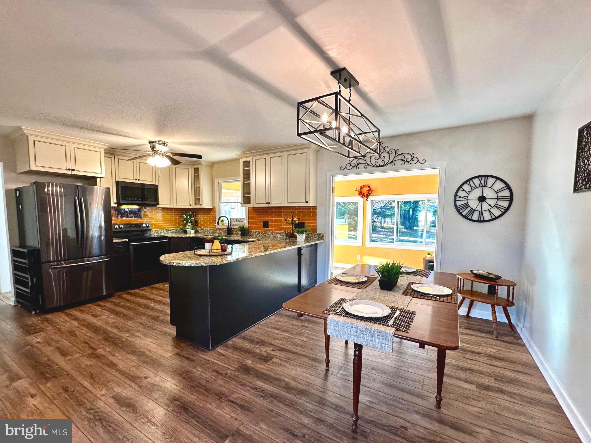 RED MILL FARMS - Residential