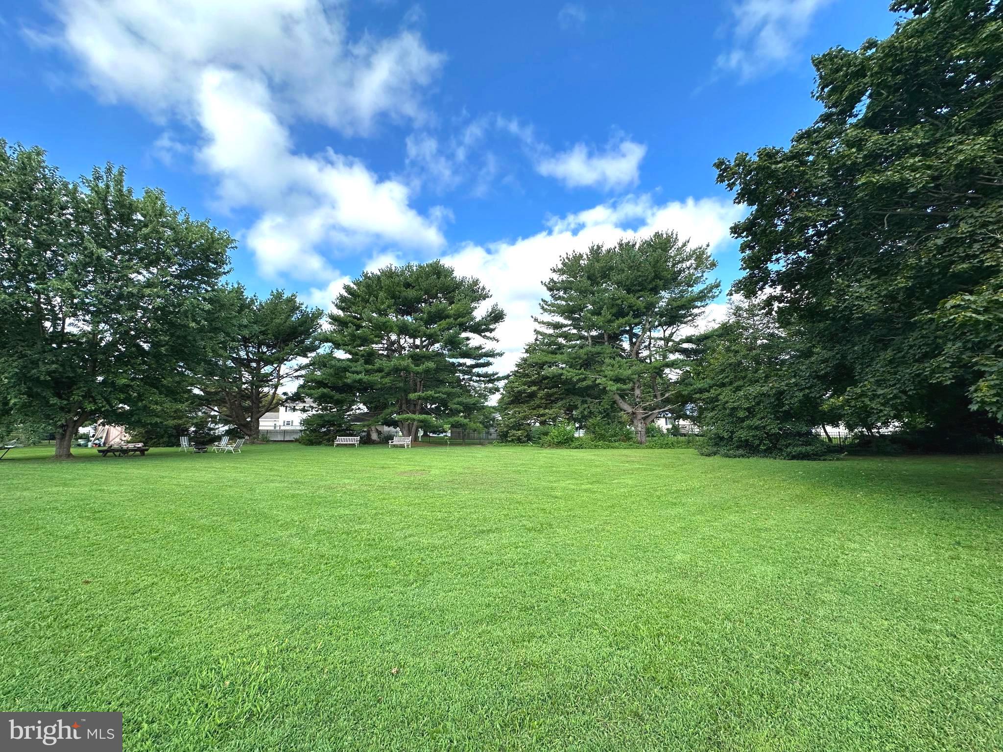 RED MILL FARMS - Residential