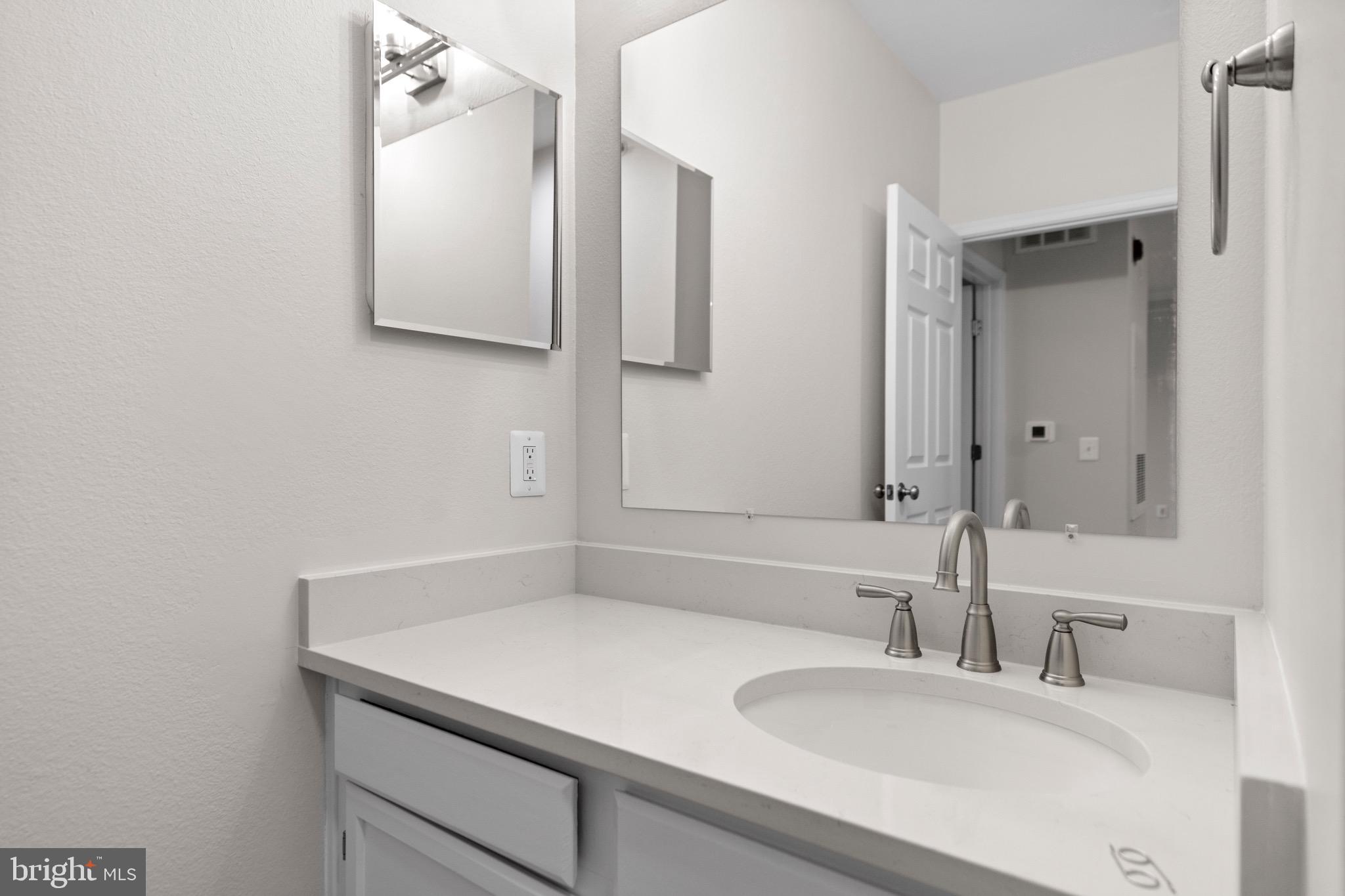 GATES OF MCLEAN - Residential