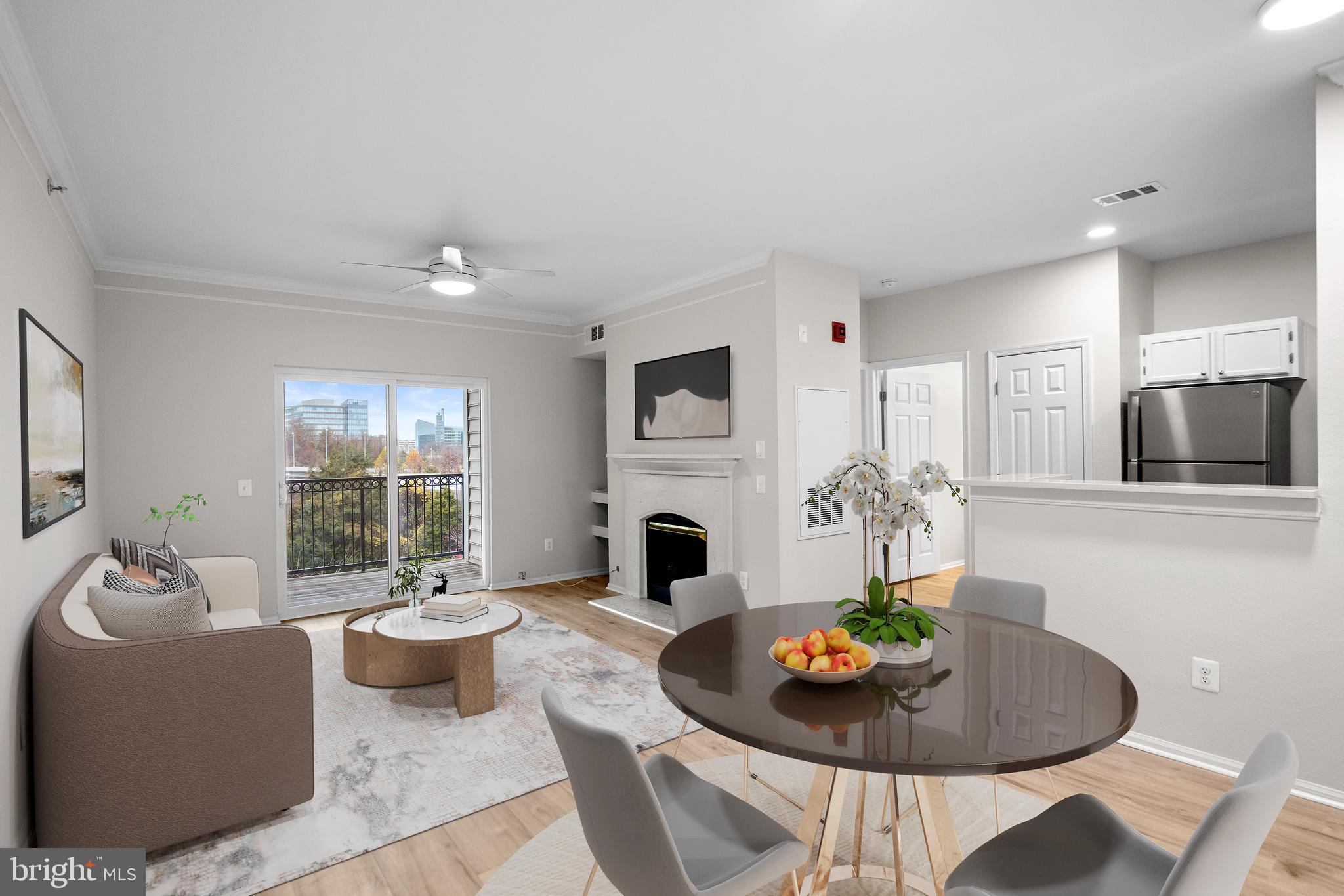 1570 SPRING GATE DRIVE 7406