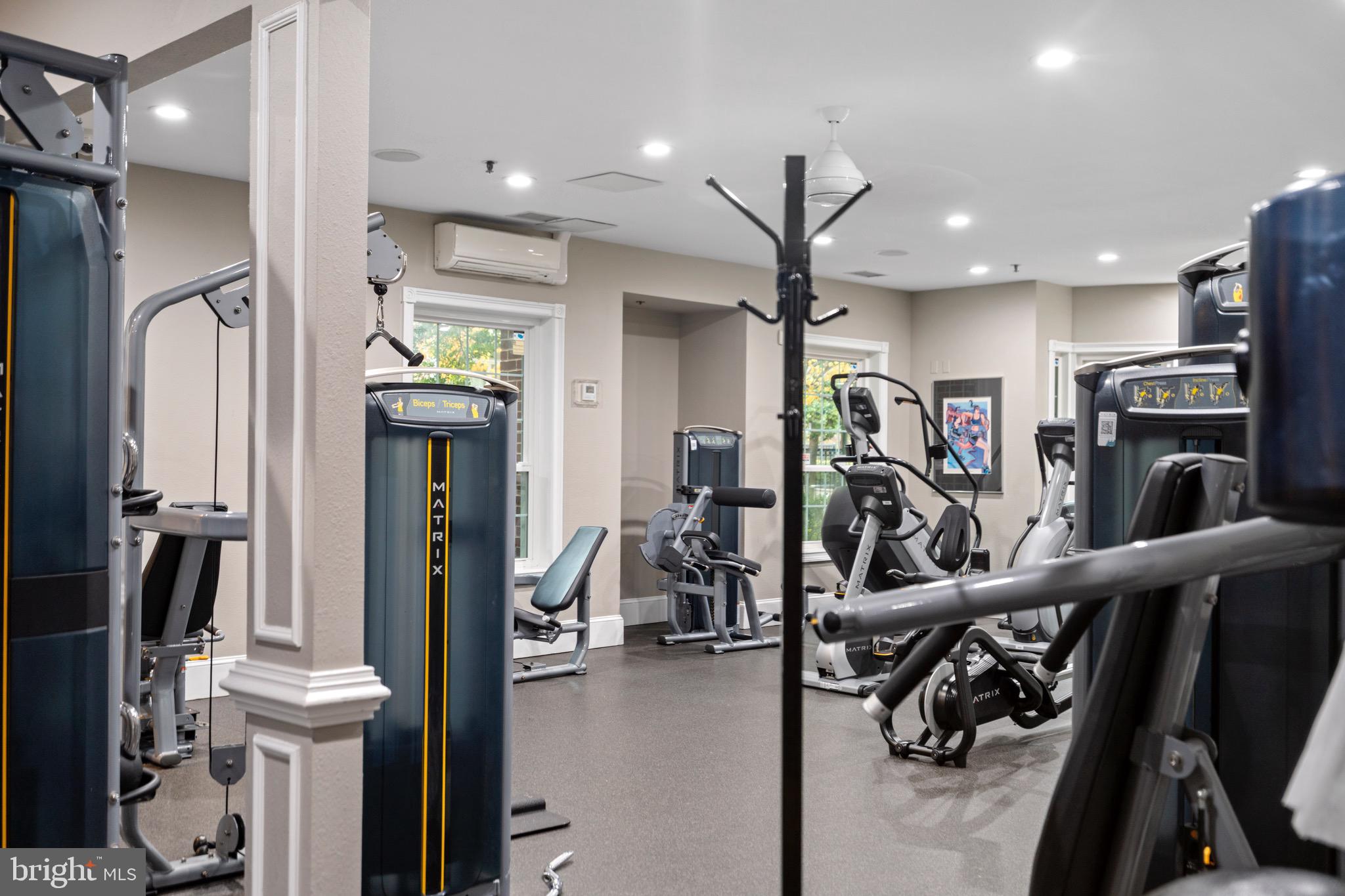 GATES OF MCLEAN - Residential