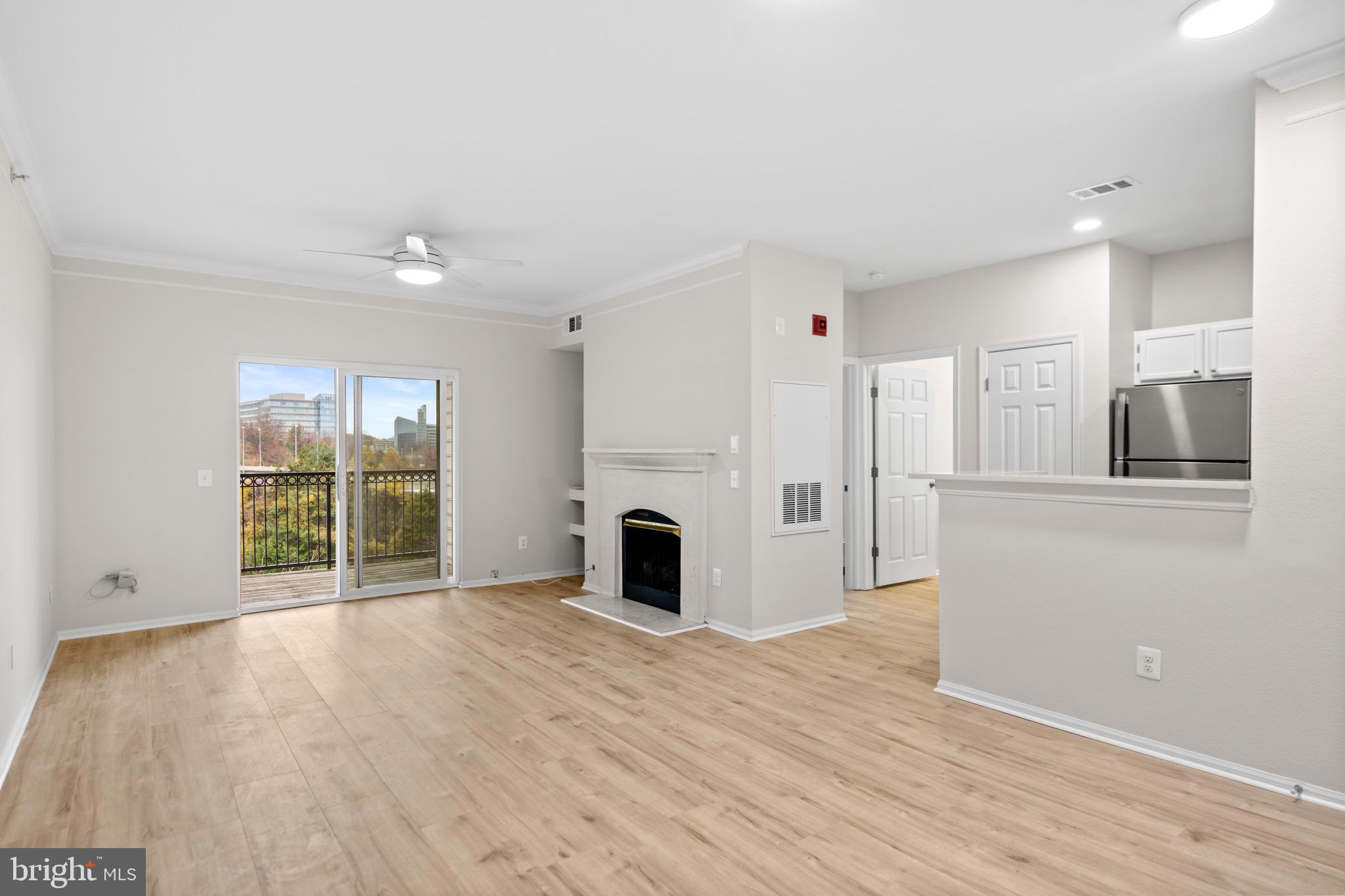 GATES OF MCLEAN - Residential