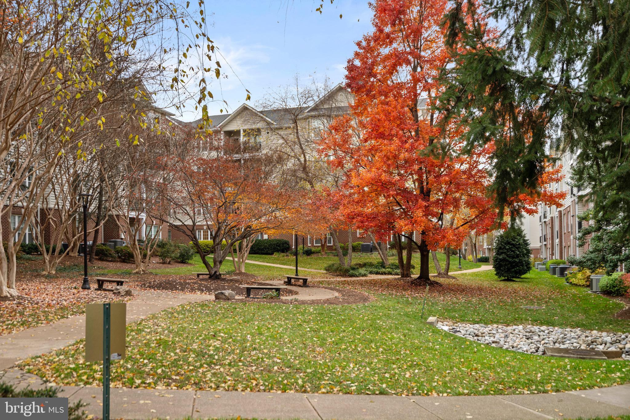 GATES OF MCLEAN - Residential