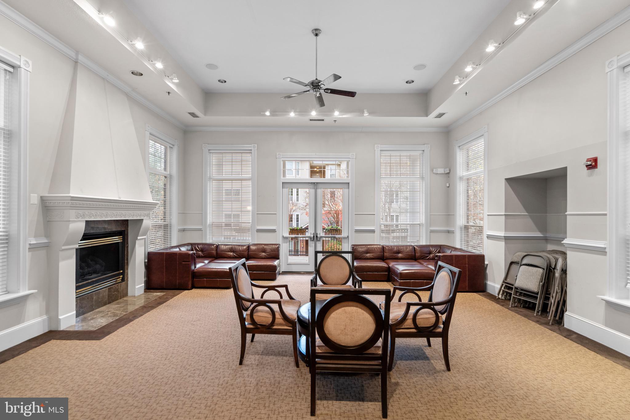 GATES OF MCLEAN - Residential