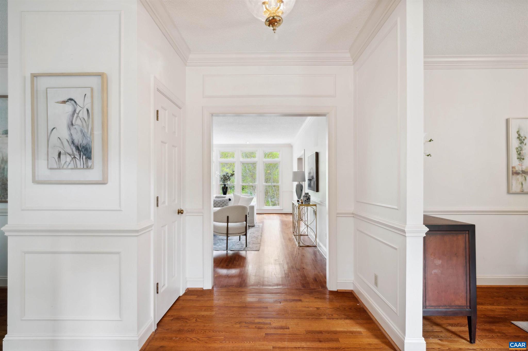 560 LOBLOLLY LN