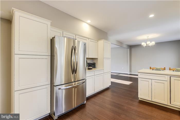 CHESAPEAKE LANDING - Residential