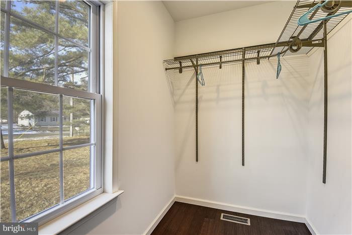 CHESAPEAKE LANDING - Residential