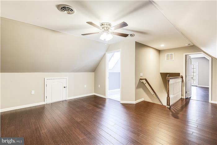 CHESAPEAKE LANDING - Residential