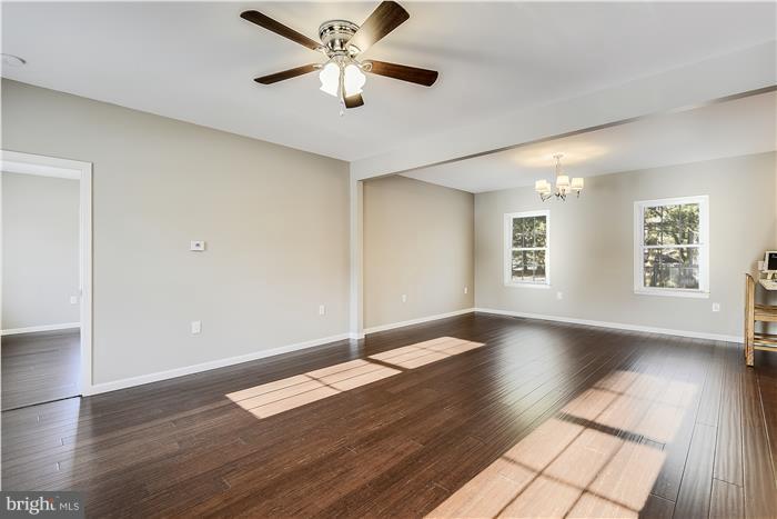 CHESAPEAKE LANDING - Residential