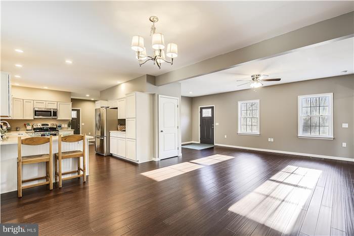 CHESAPEAKE LANDING - Residential