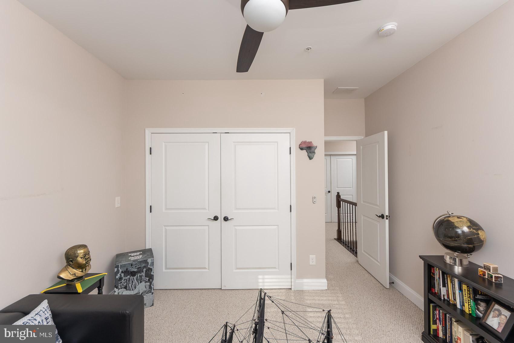 HILLENDALE PARK - Residential