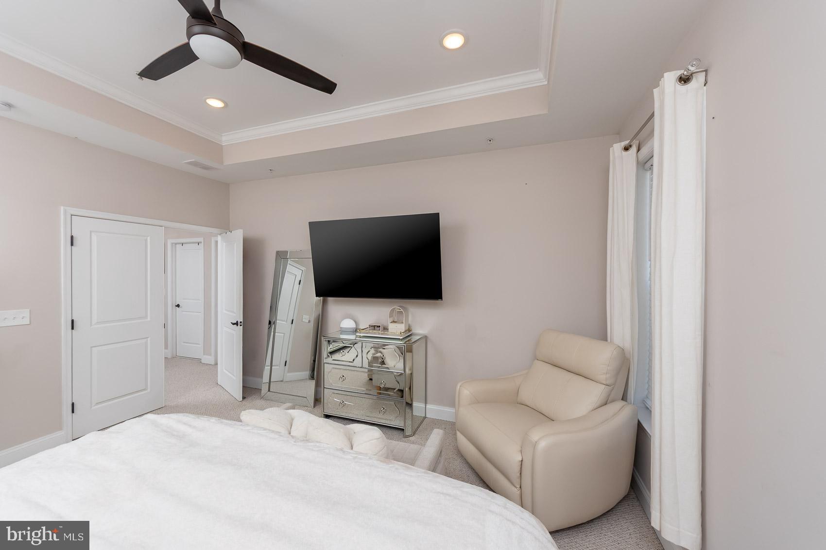 HILLENDALE PARK - Residential