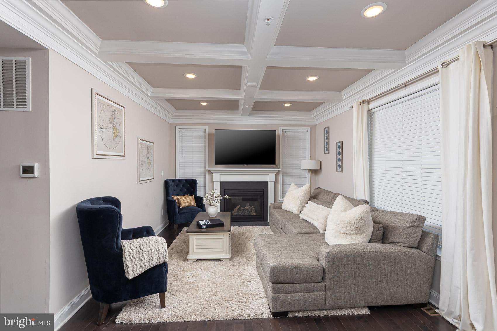 HILLENDALE PARK - Residential