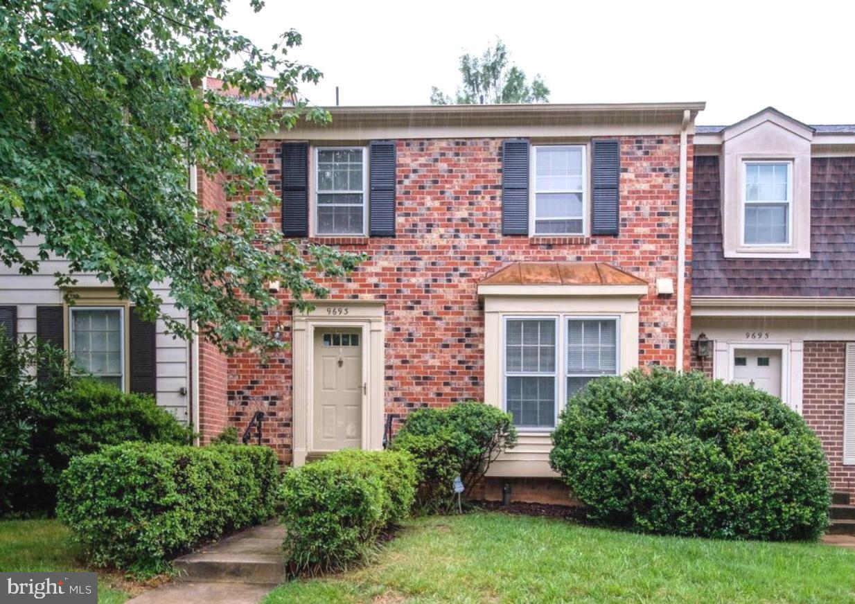 COUNTRY CREEK - Residential Lease