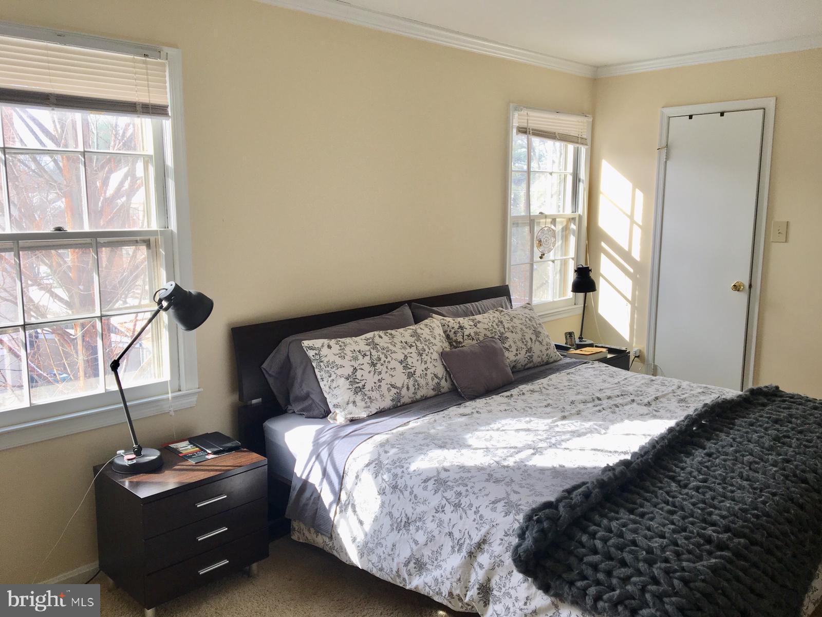 COUNTRY CREEK - Residential Lease