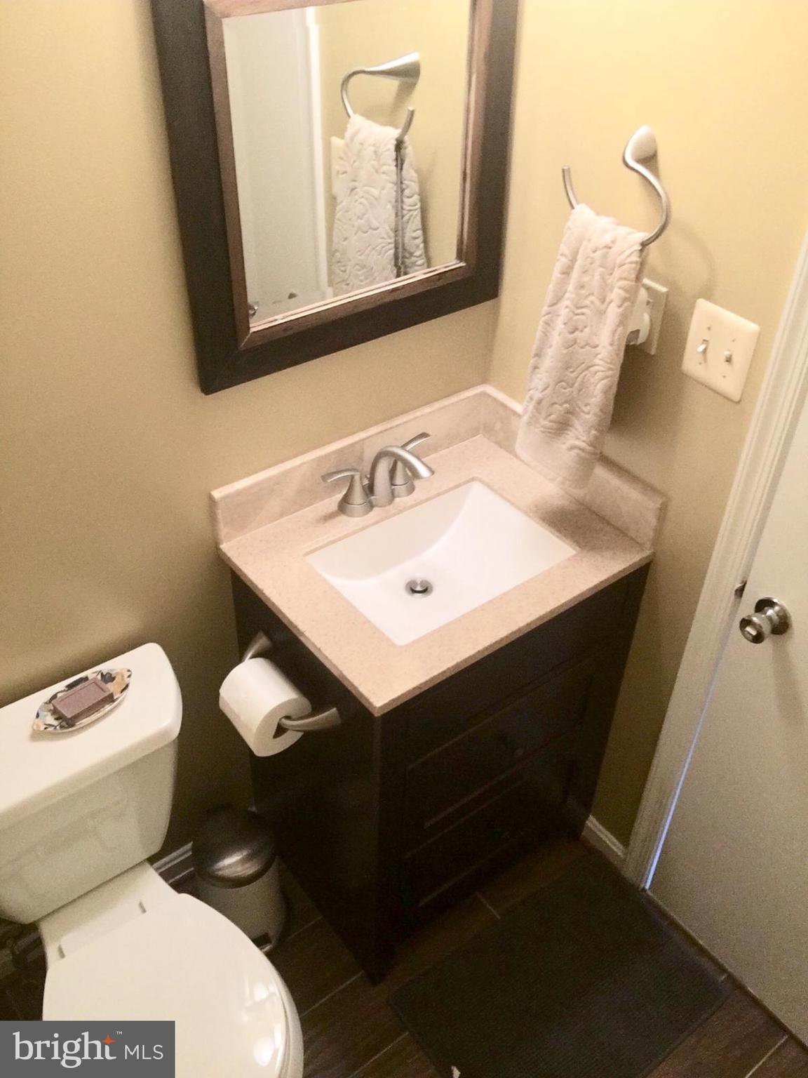 COUNTRY CREEK - Residential Lease