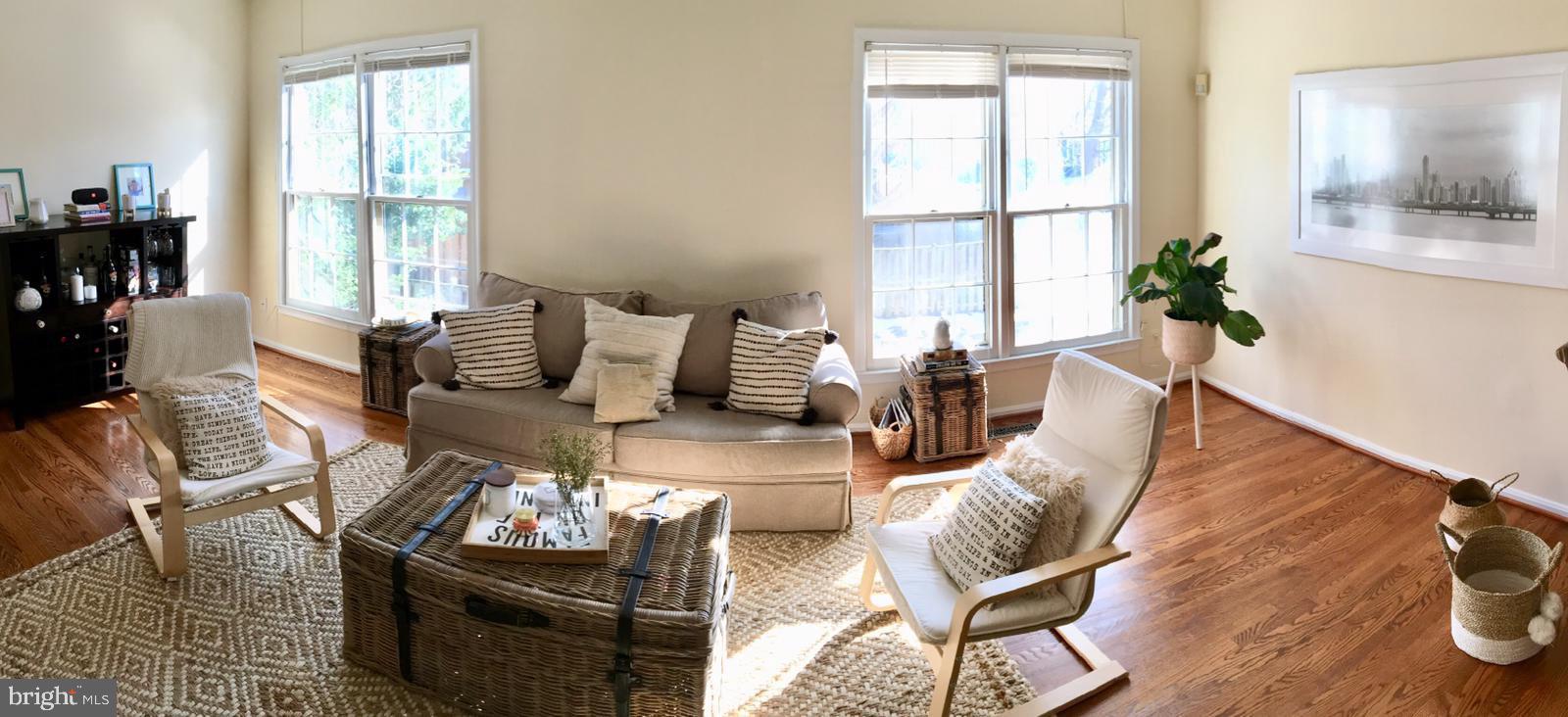 COUNTRY CREEK - Residential Lease