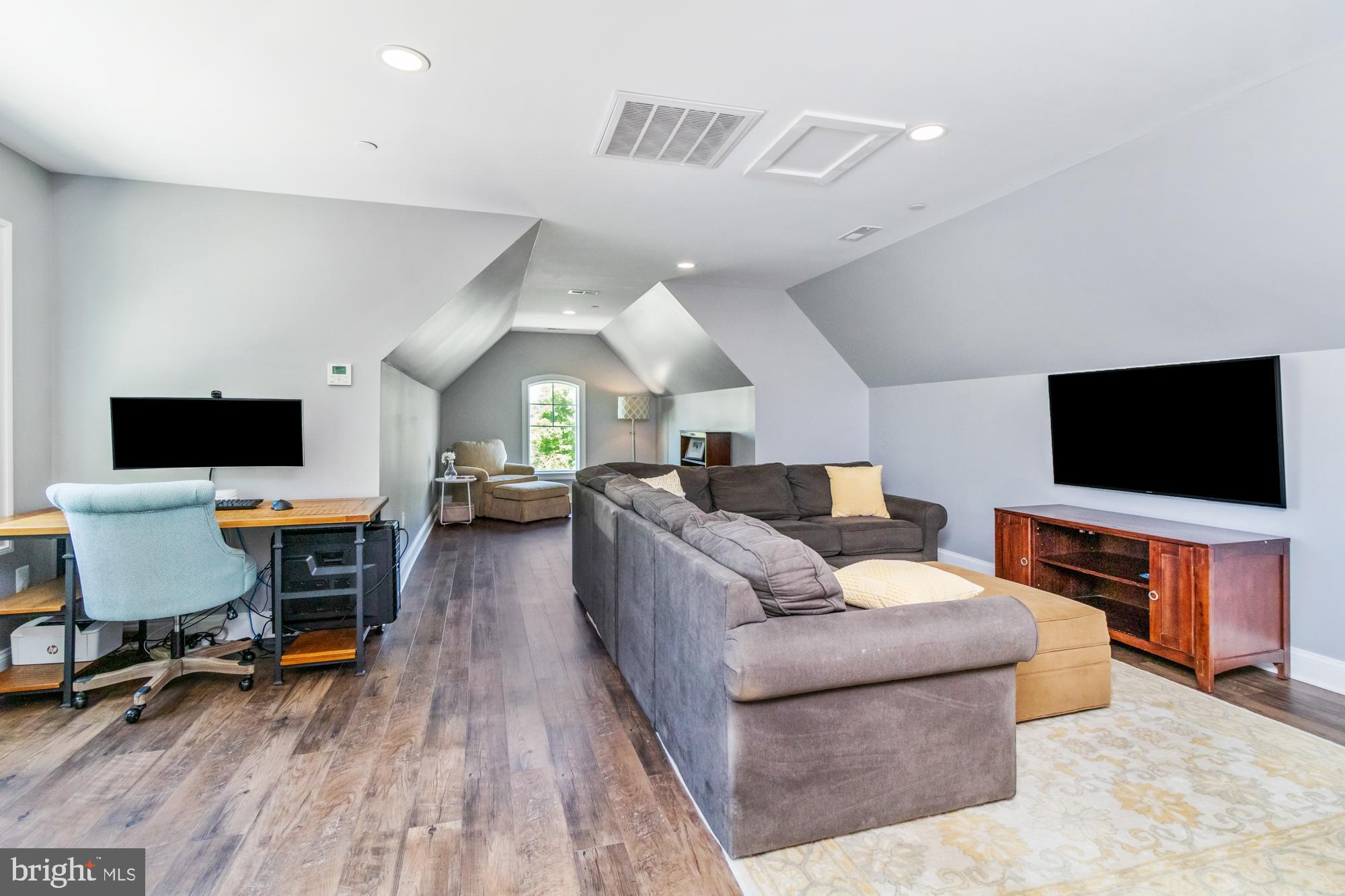 CARROLL MANOR RIDGE - Residential