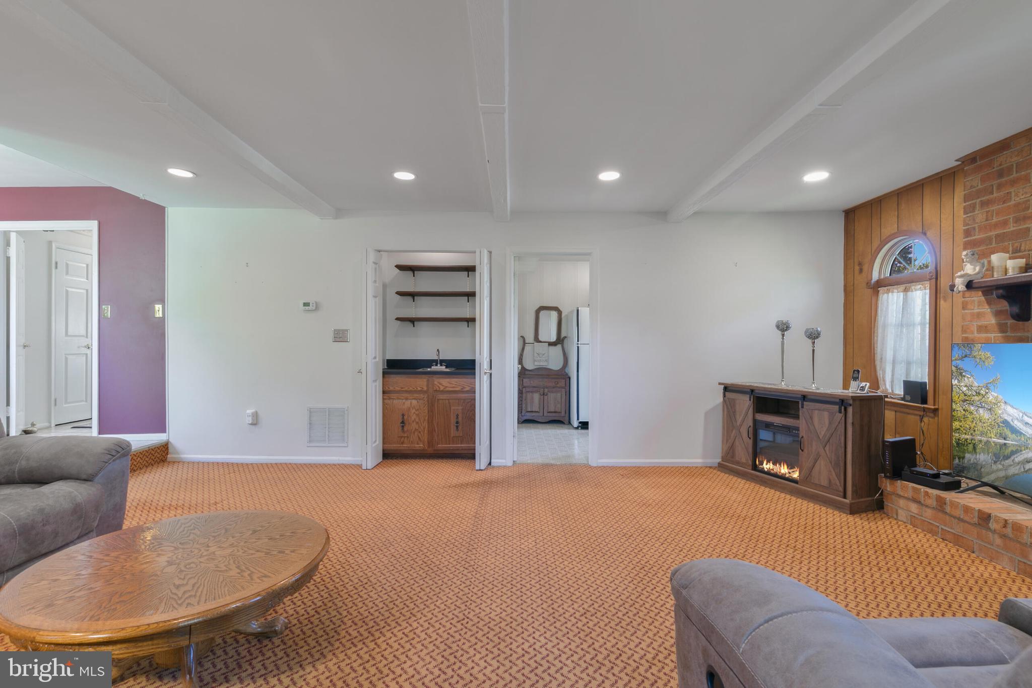 FOXHALL - Residential