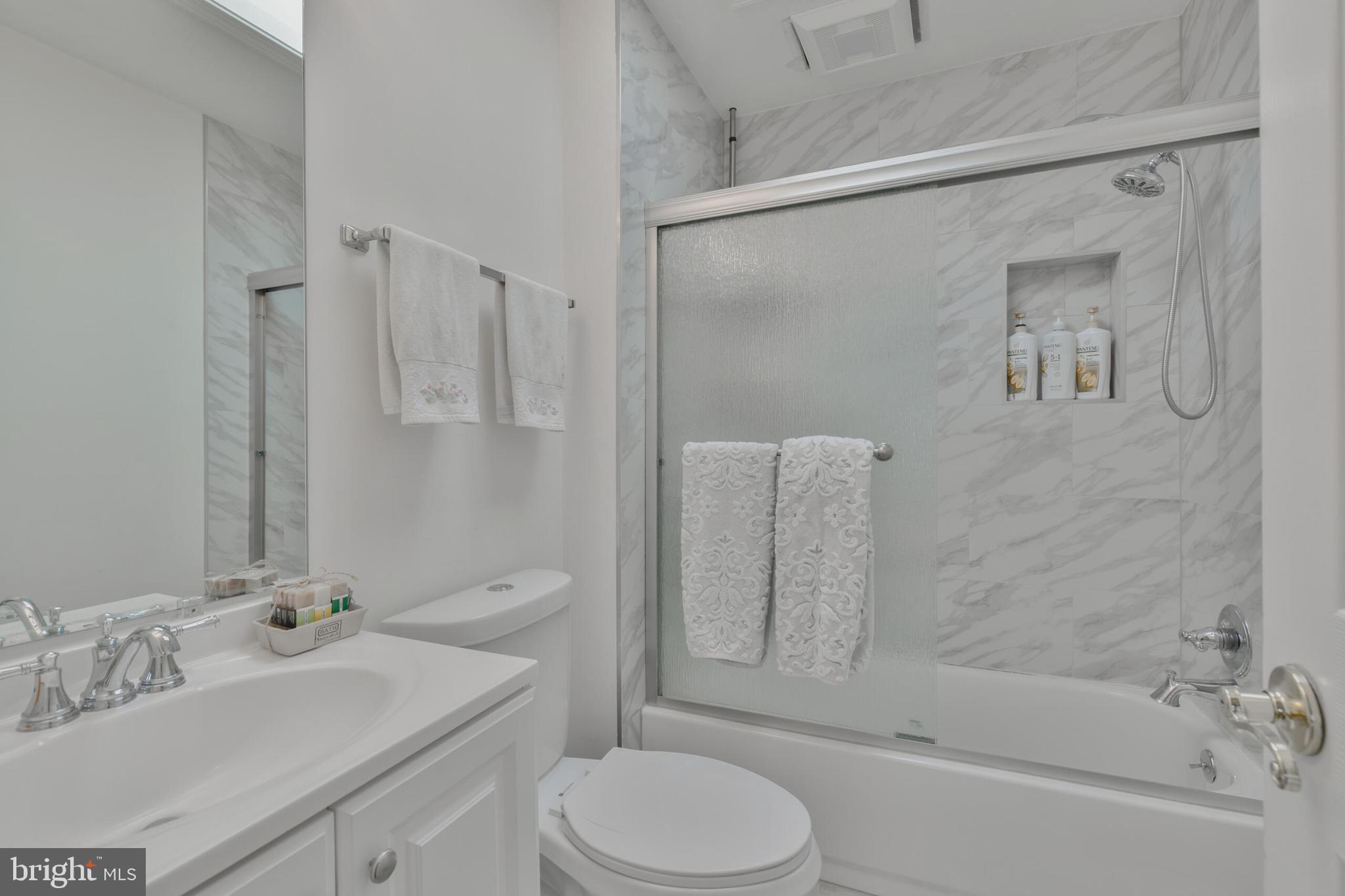 FOXHALL - Residential