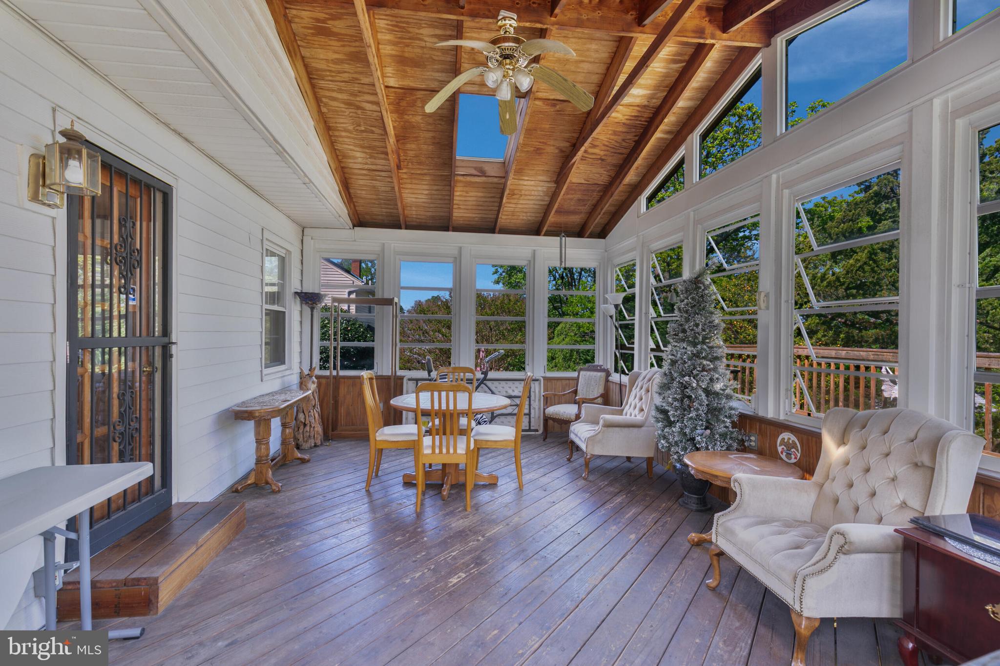 FOXHALL - Residential