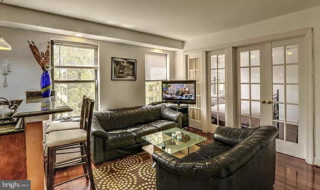 1125 12TH STREET NW 64