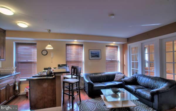 1125 12TH STREET NW 64