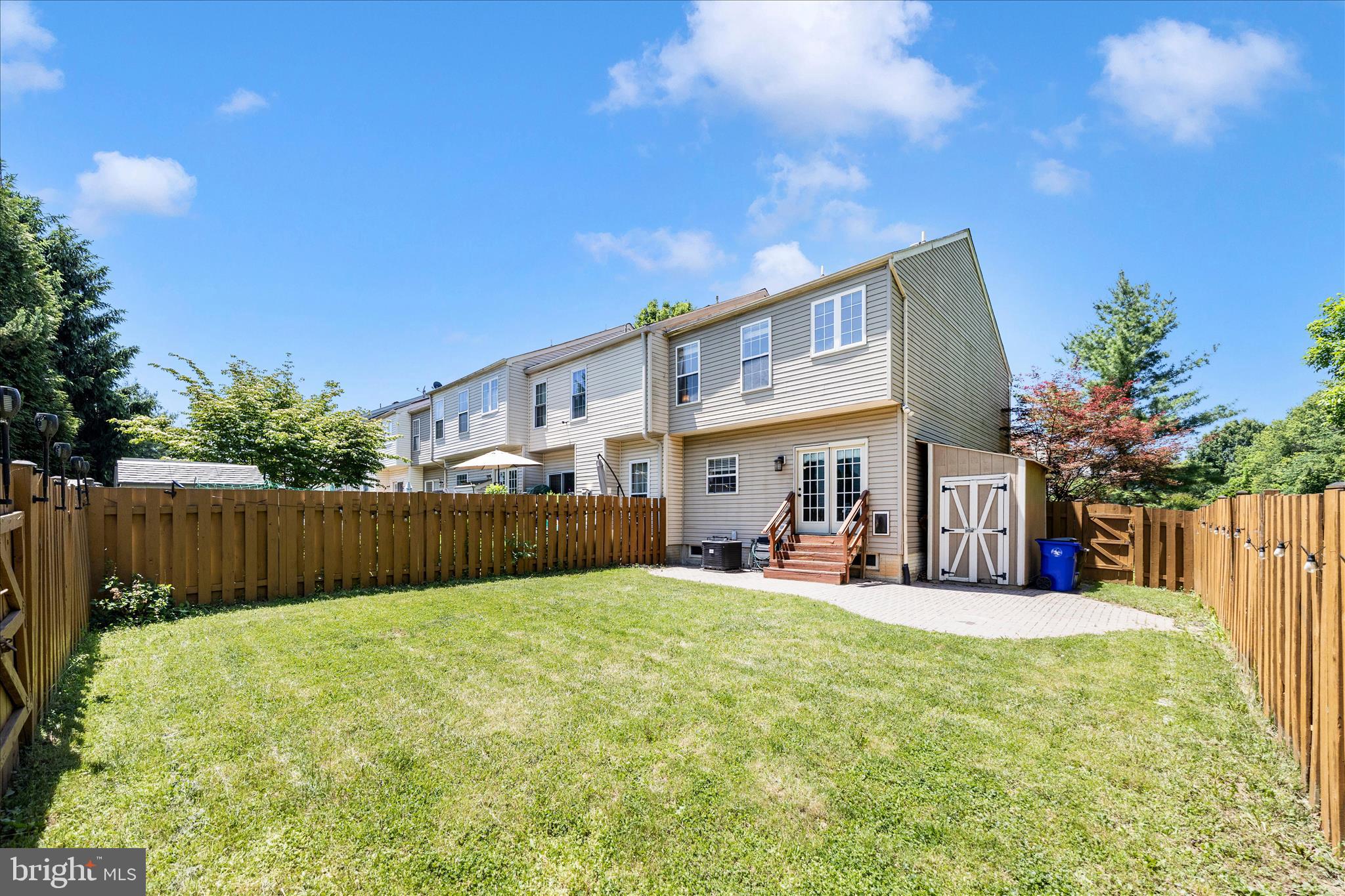 WILLOW BROOK - Residential