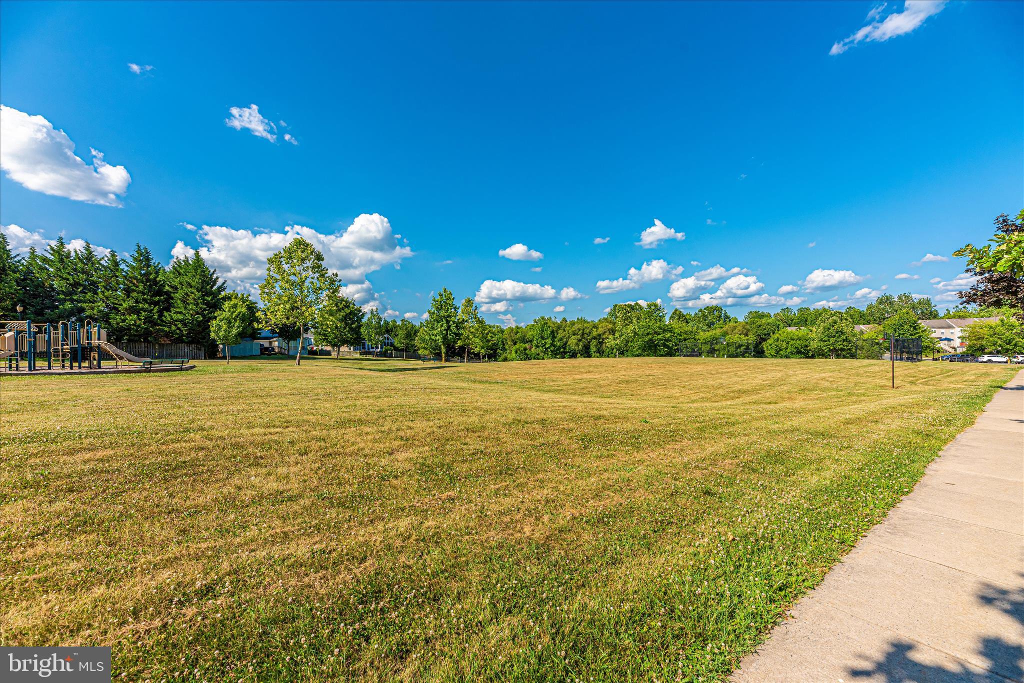 WILLOW BROOK - Residential