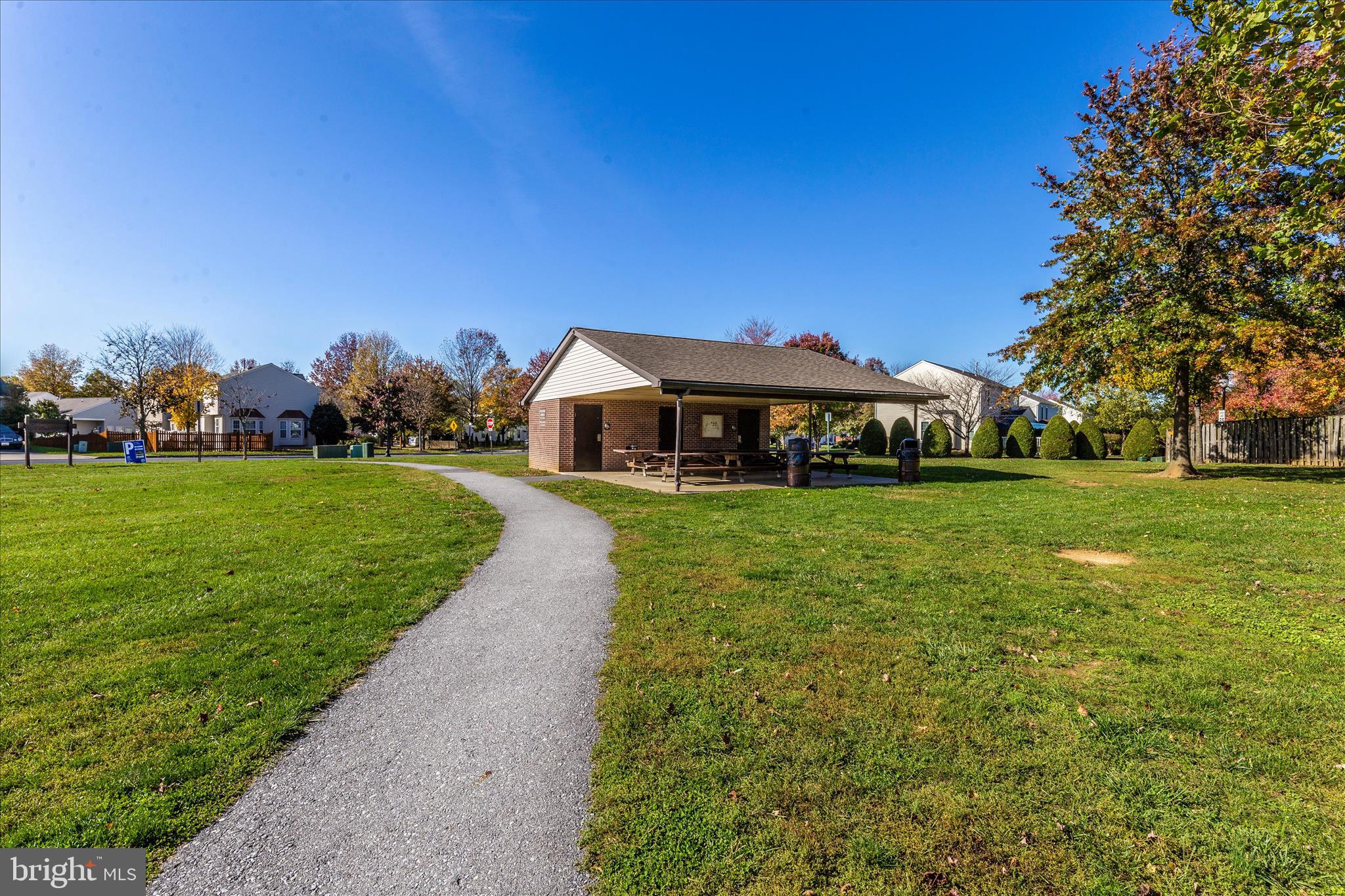 WILLOW BROOK - Residential