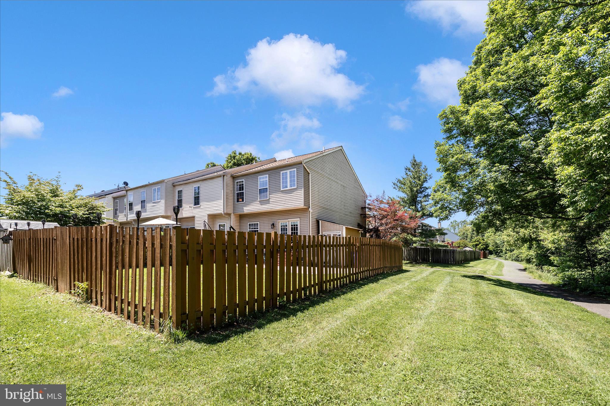 WILLOW BROOK - Residential