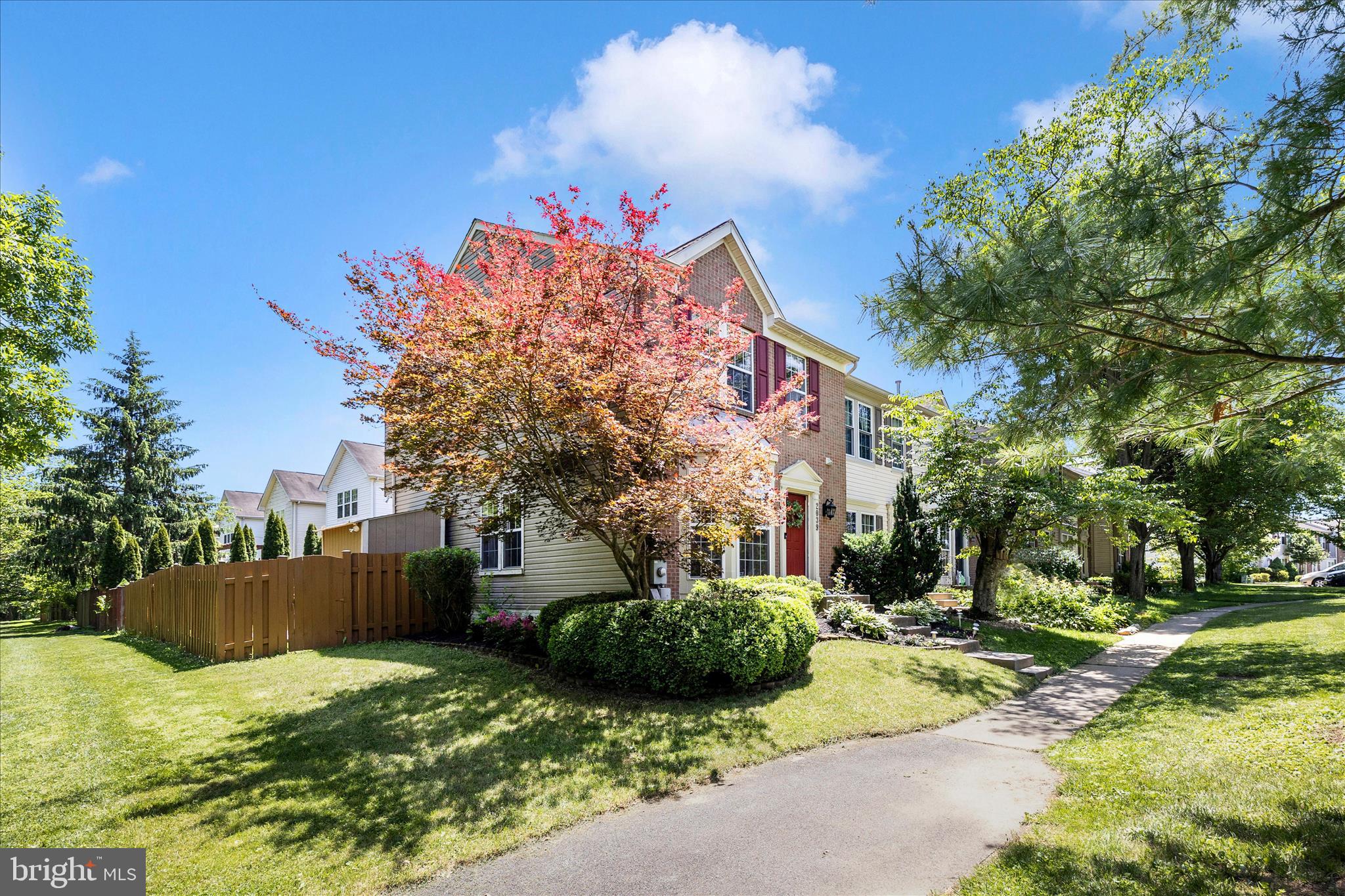 WILLOW BROOK - Residential