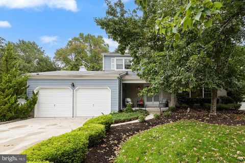 32 LAKEVIEW DRIVE CHERRY HILL NJ 08003