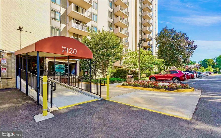 Two combined condominiums make this a rare 3-bedroom, 3-bathroom unit with two balconies, a large master suite, and a breakfast kitchen. Light-filled and thoughtfully appointed—hardwood floors throughout, a refined kitchen, and an in-unit washer/dryer—it lives as well as it entertains. Sweeping 10th-floor views, generous closets, and spacious bedrooms complete the picture.
Westlake Towers is one of Bethesda's most established addresses, with a concierge lobby, pool, tennis and pickleball courts, party and meeting rooms, and ample parking—all minutes from Montgomery Mall and Cabin John Park. Portfolio financing available.