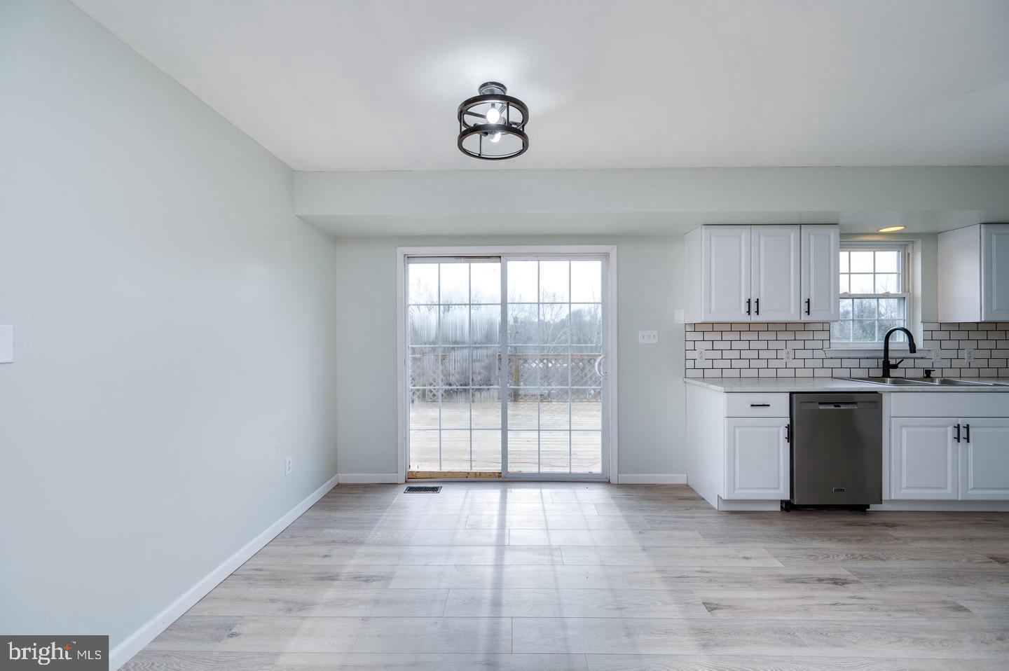 SUMMIT VIEW - Residential