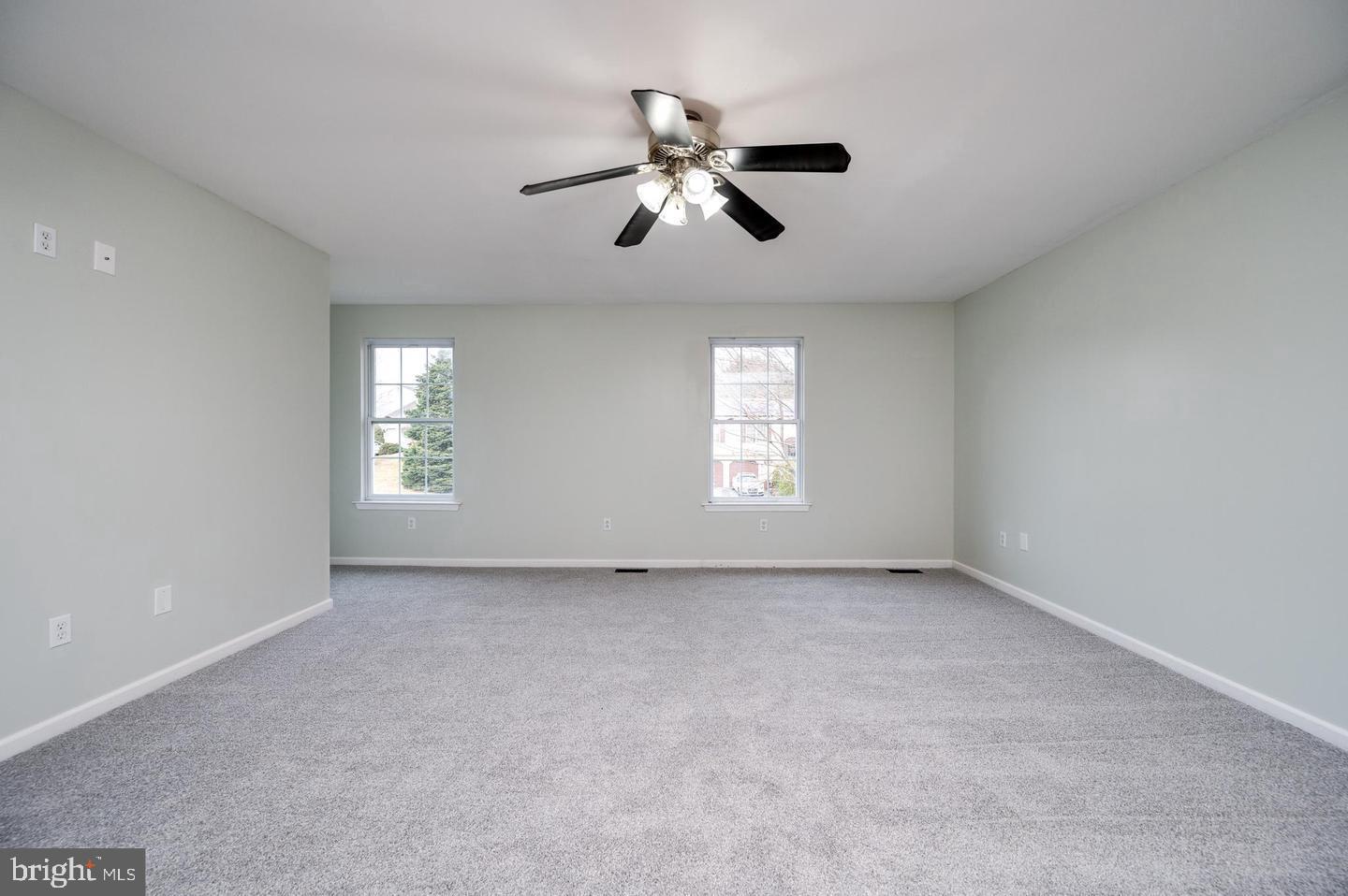 SUMMIT VIEW - Residential