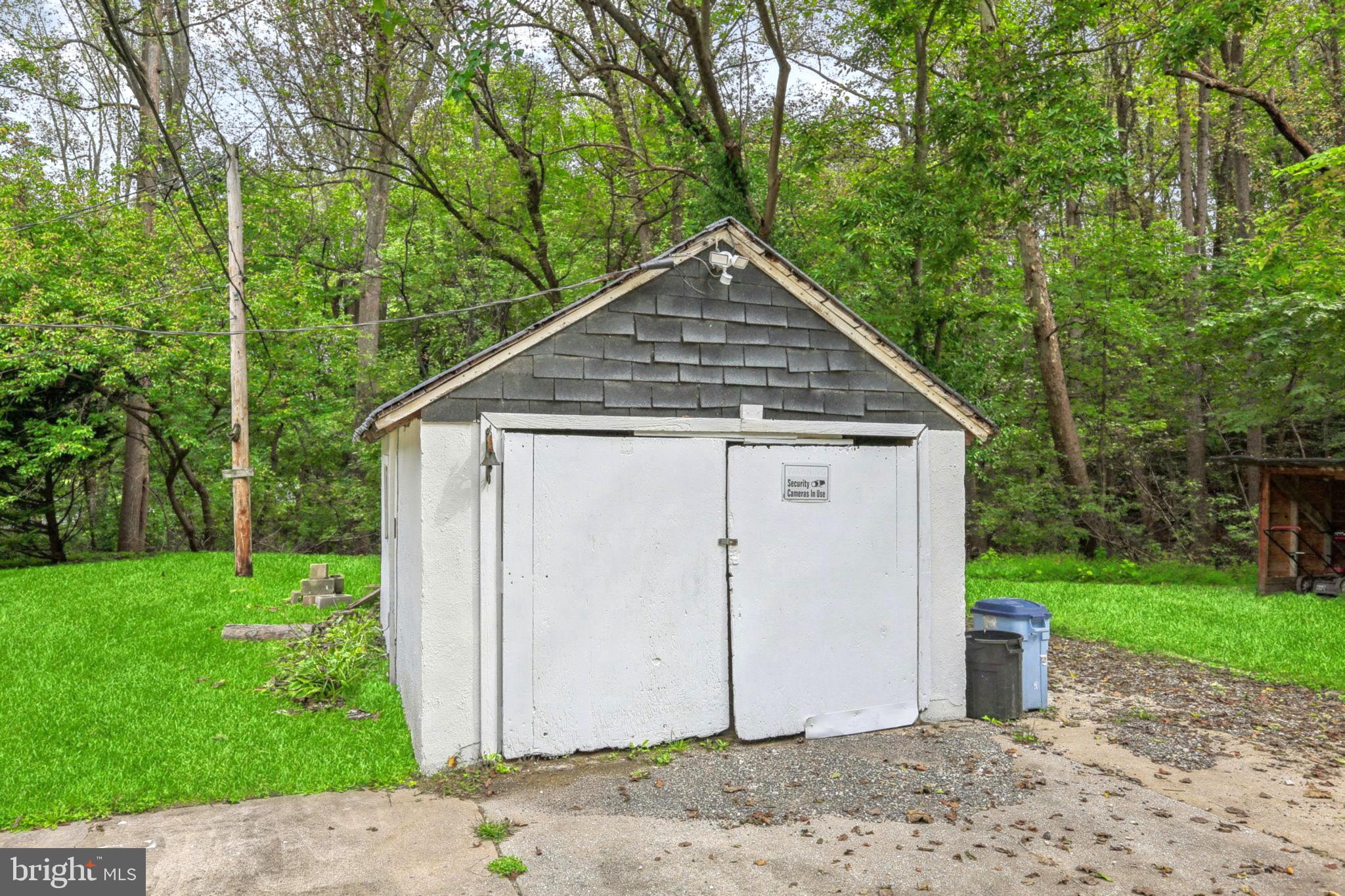 KINGSVILLE - Commercial Sale