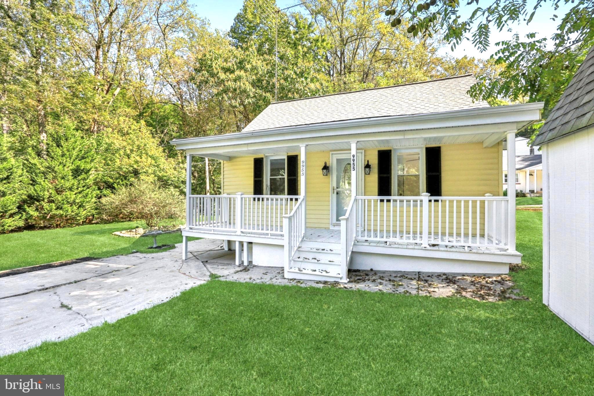 KINGSVILLE - Commercial Sale